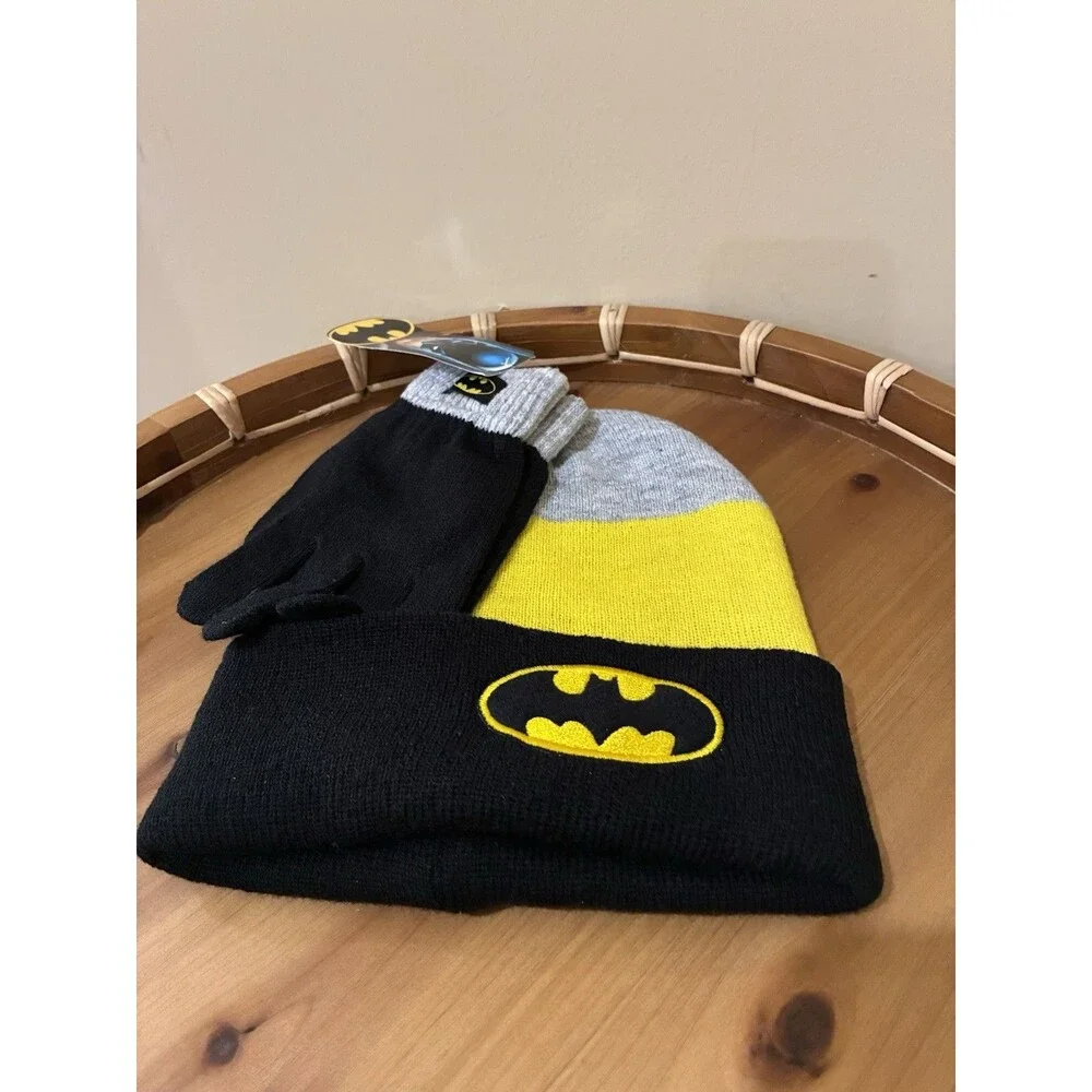 Batman Knit Beanie and Gloves Set Boy 4-7 Years Black/Gray/Yellow NWT